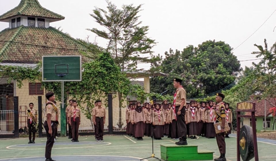 Sampaikan Amanat Gubernur Jawa Barat, Yudi Purwana Ajak Peserta MPLS SMKN 1 Cipaku Wujudkan Generasi Pancawaluya